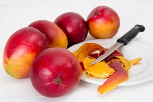 Read more about the article आम खानेके के 11 आश्चर्यजनक लाभ जो आप शायद नहीं जानते होंगे? (11 Unknown Benefits Of Mango)